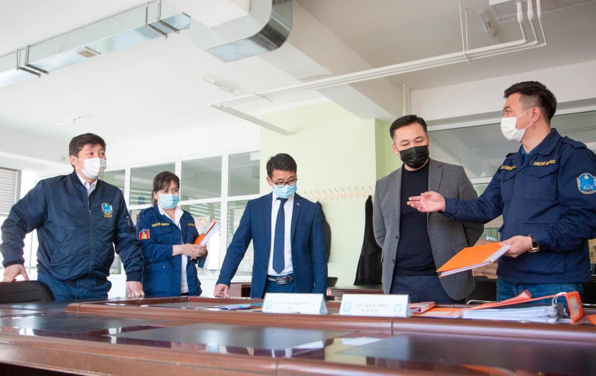 Нийслэлийн ИТХ-ын төлөөлөгч Б.Нэргүй Налайх дүүрэгт ажиллалаа
